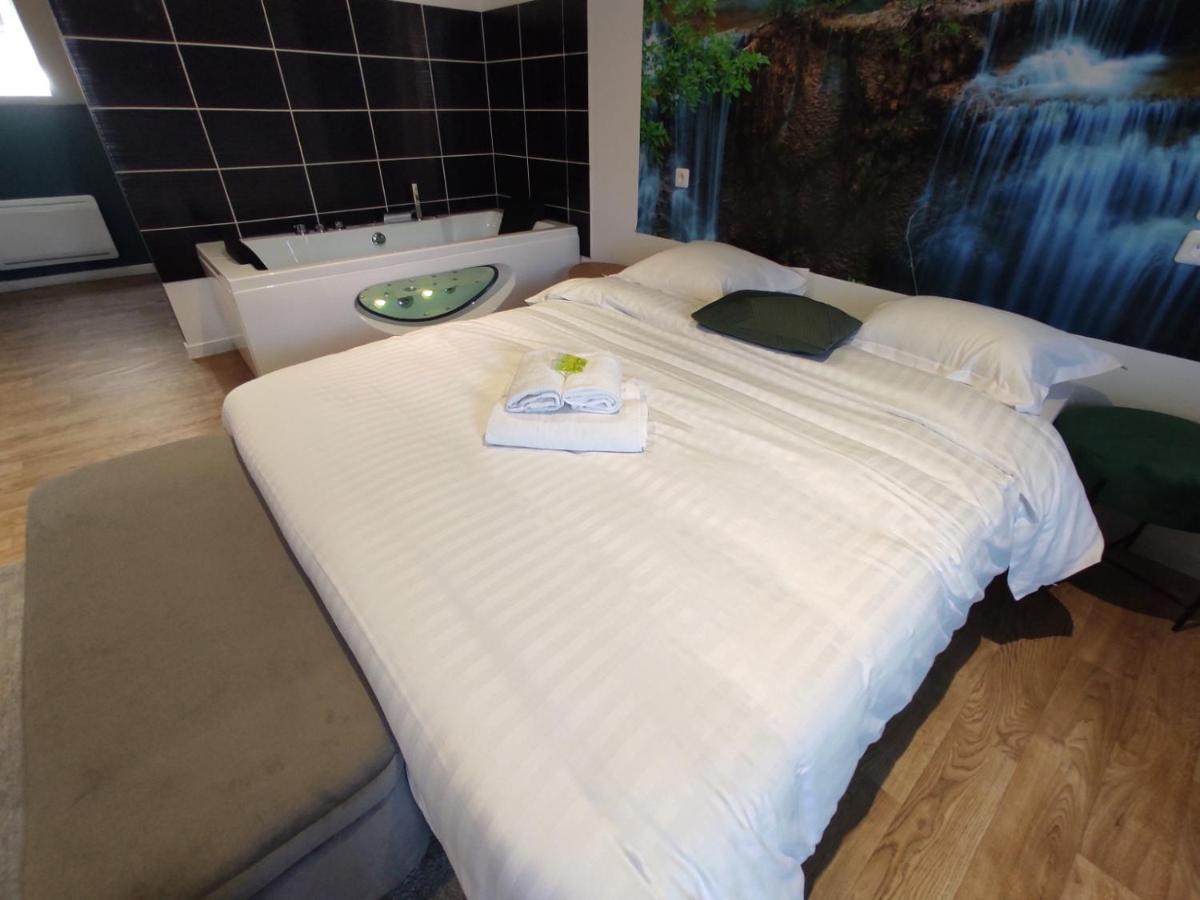 Ng Suitehome - Lille I Roubaix Centre I Coq Francais - Balneo - Netflix - Wifi 外观 照片