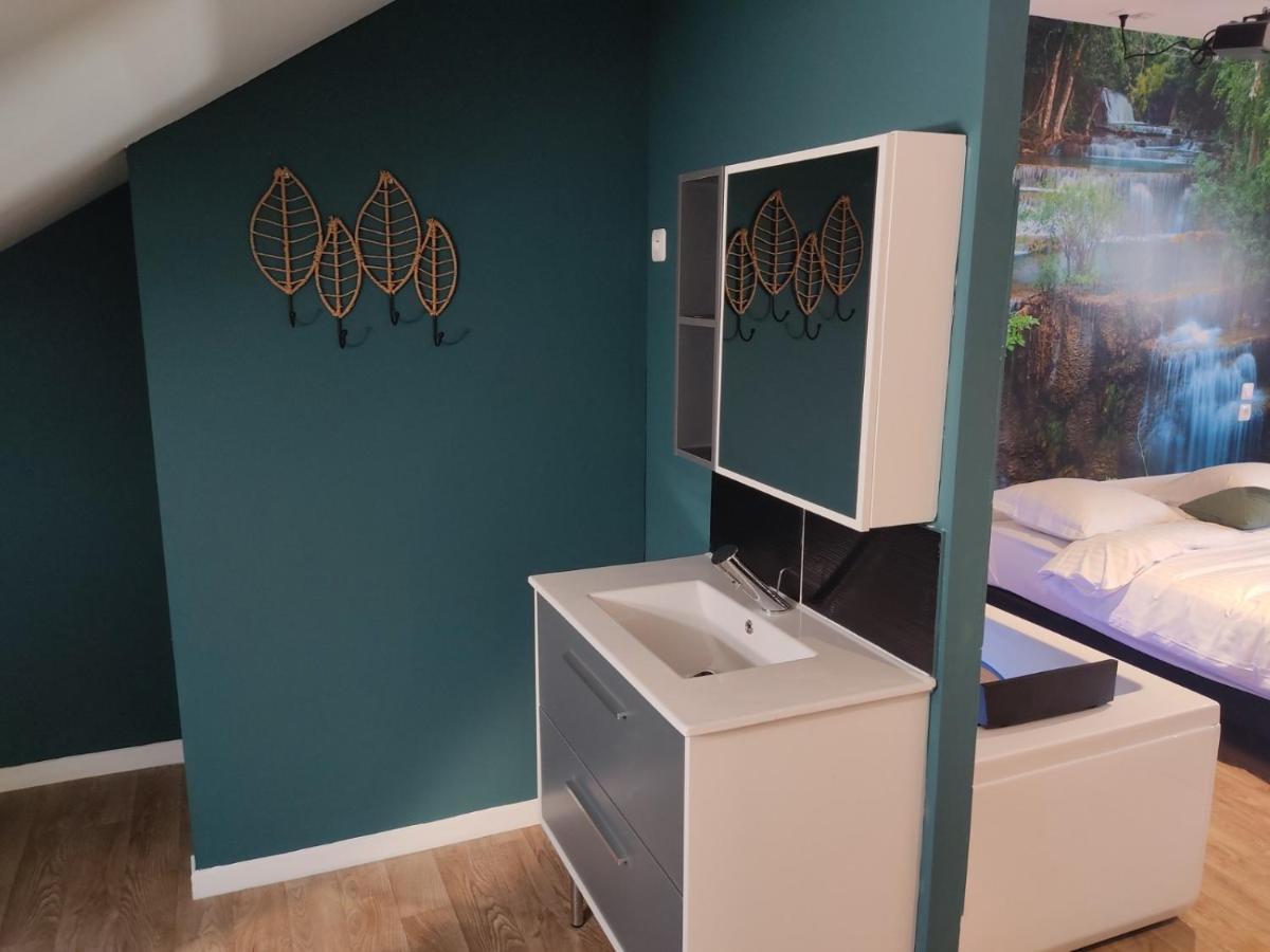 Ng Suitehome - Lille I Roubaix Centre I Coq Francais - Balneo - Netflix - Wifi 外观 照片